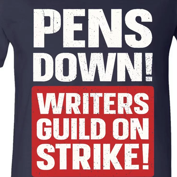 Wo Pens Down Writers Guild On Strike Anti AI Chatbots WGA V-Neck V-Neck T-Shirt