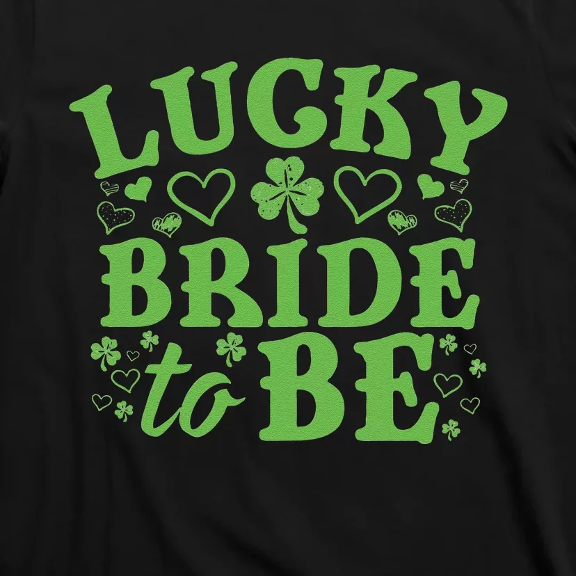 Womens St. Patrick's Day Green Shamrock Heart Wedding Gift T-Shirt