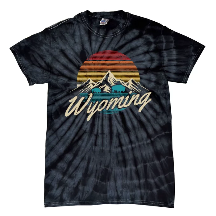 Wyoming Vintage Mountains Bison American Buffalo Gift Tie-Dye T-Shirt