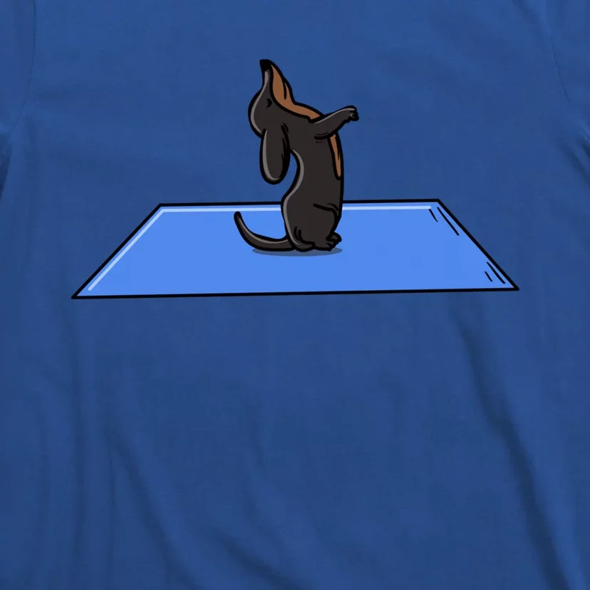 Yoga Dachshund Funny Meditation Yoga Dog Lover Gift T-Shirt