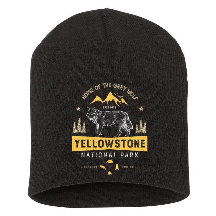 Yellowstone National Park Us Wolf Vintage Short Acrylic Beanie