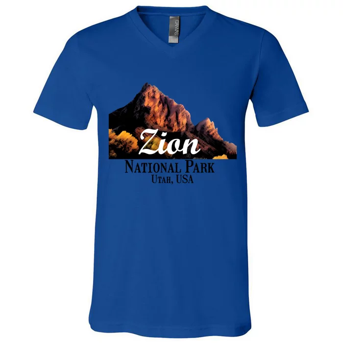 Zion National Park Travel Utah Usa Earth Explorer Gift V-Neck T-Shirt