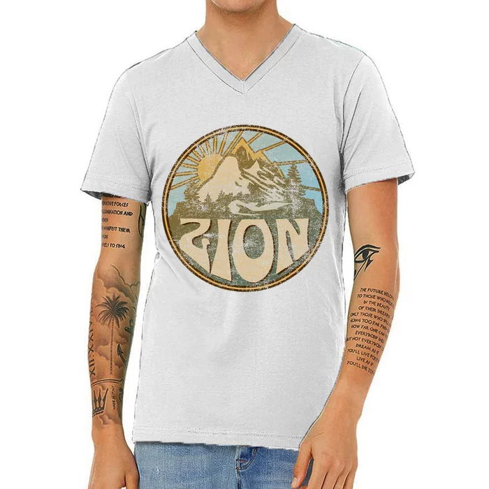 Zion National Park Utah Nature Mountains Hiking Outdoors V-Neck T-Shirt